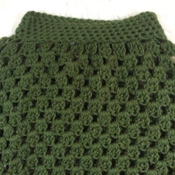 Handmade Crochet Poncho Shall Macrame Green - Picture 2 of 6